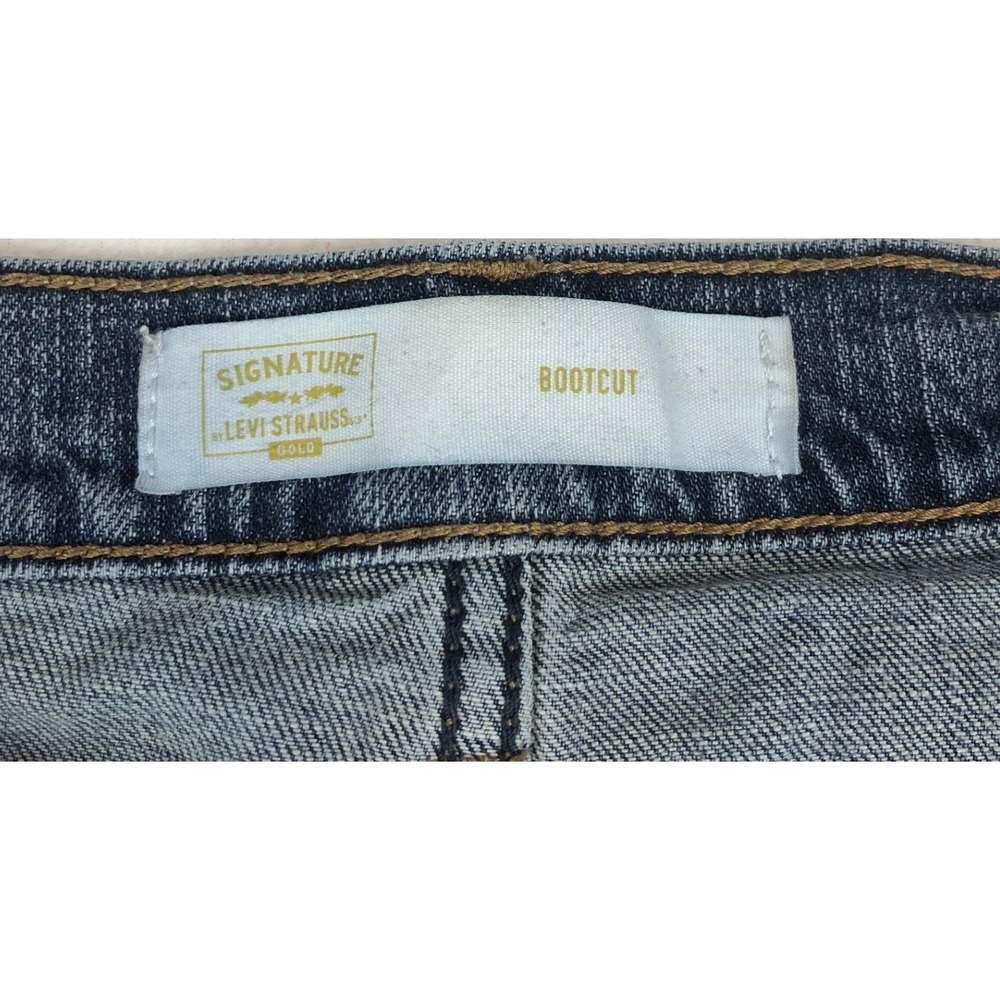 Signature Levi Strauss Gold Label Mens Bootcut Jeans Dark Wash 32x34 Blue Denim - Picture 3 of 9